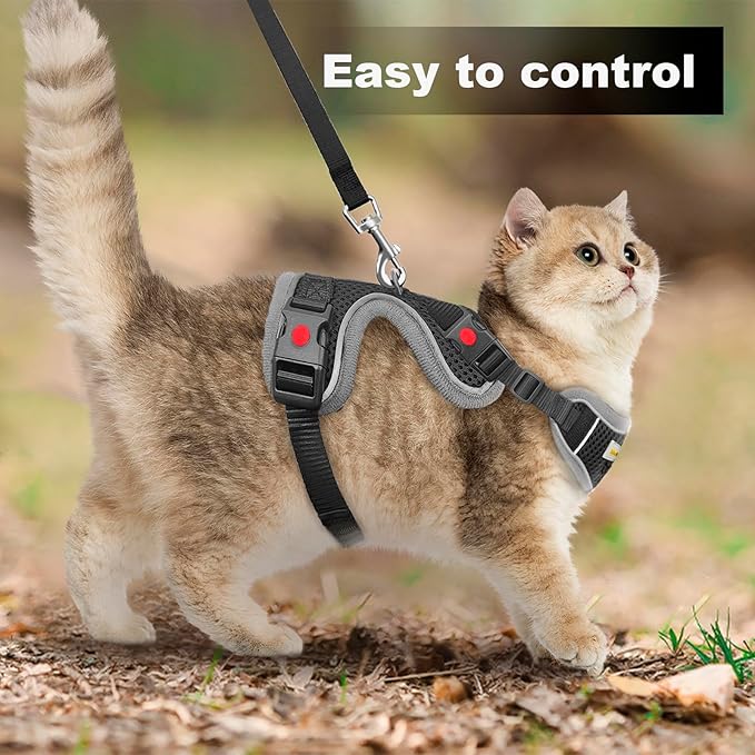Cat Harness and Leash for Walking, Retractable Cat Harnesses and Leash Set Escape Proof, Breathable Soft Kitten Harness Small Large Cat Harness for Travel Training and Walking, Black, XS