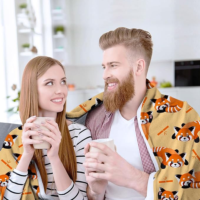 Red Panda Ultra Soft Flannel Merch Throw Blanket - Gifts for Bamboo Lovers - Blankets for Girls, Boys, Kids, Women, Adults - 80"X60"
