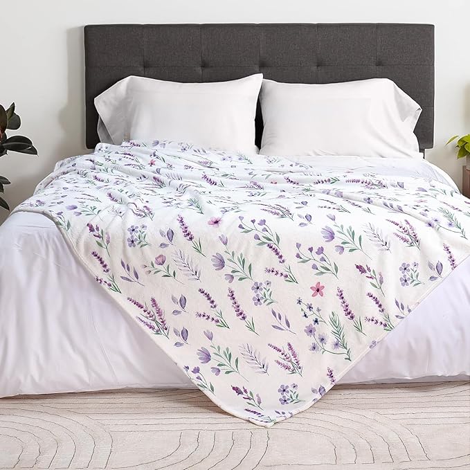 Purple Lavender Floral Throw Blanket Flower Botanical Throw Blankets Ultra Soft Cozy Flannel Throw Blanket Lightweight Fleece Fuzzy Plush Throw Blankets for Bed Chair Couch 60" X 80"