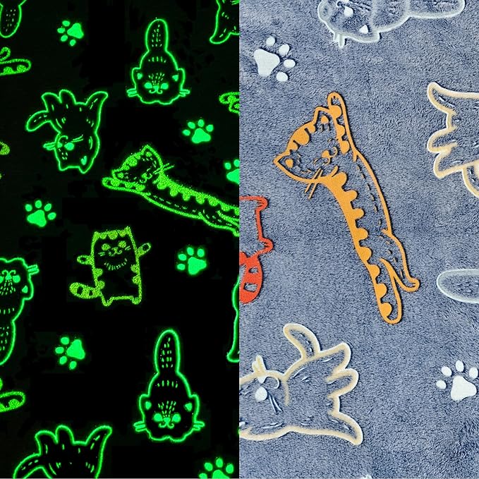 Sviuse Cat Blanket Soft Flannel Fleece Blankets with Minimalist White Cats Pattern, Cozy and Warm for Bed, Sofa, or Gift for Cat Lovers Girls, Women, Kids (Cat 11, 60" X 80")