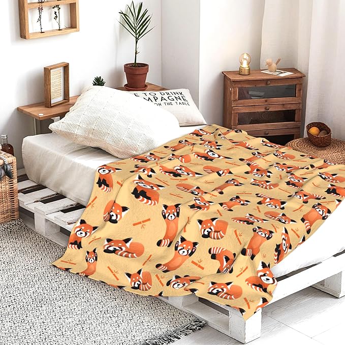 Red Panda Ultra Soft Flannel Merch Throw Blanket - Gifts for Bamboo Lovers - Blankets for Girls, Boys, Kids, Women, Adults - 80"X60"