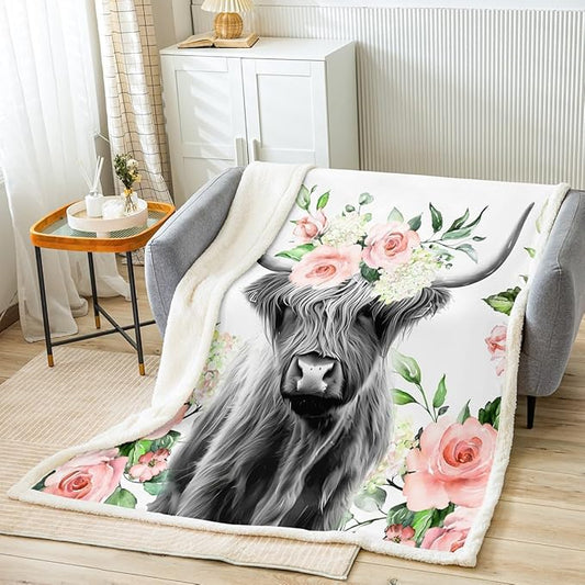 Highland Cow Fleece Throw Blanket Girls Women Rose Floral Bull Cattle Sherpa Blanket for Bed Couch Sofa Western Wildlife Animal Decor Plush Blanket Soft Farmhouse Fuzzy BlanketQueen 90"x90"