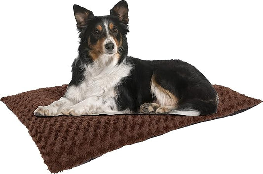 PETMAKER Pet Bed - Medium Dog Pad with Faux Fur Sleep Surface and Non-Slip Bottom - for Kennels, Crates, and Hardwood Floors (Chocolate Brown)
